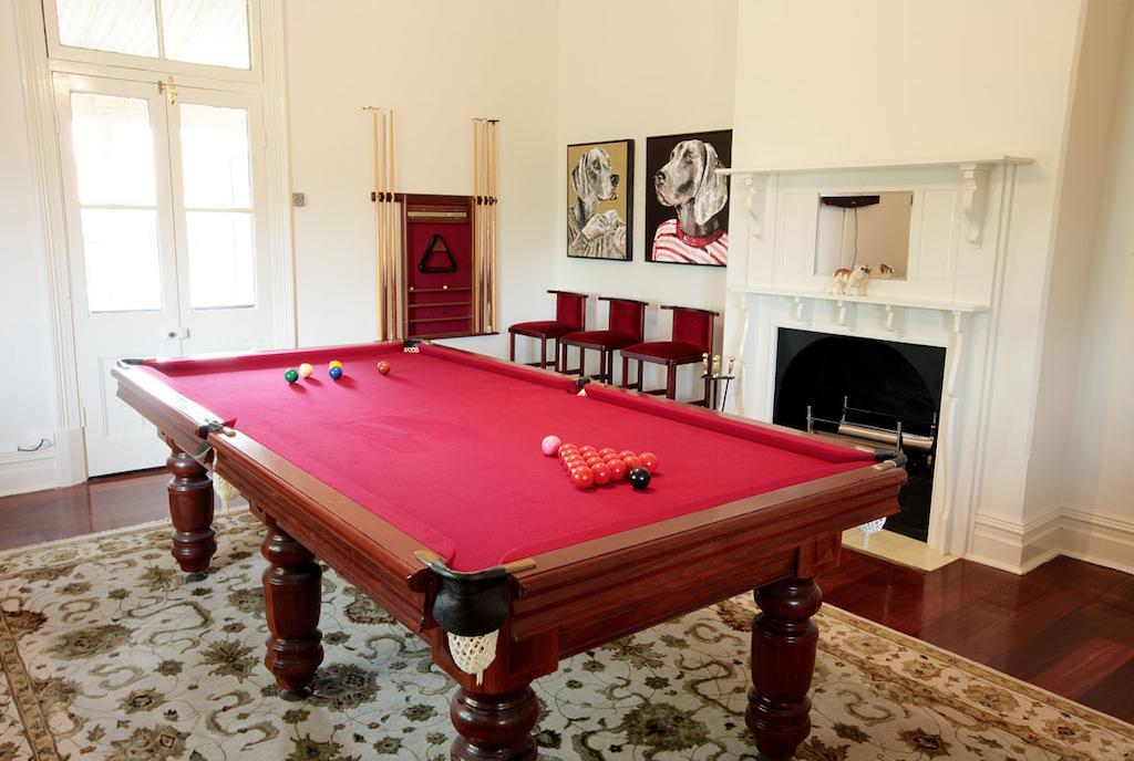 Laurelville York Room photo